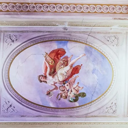 Romantic Flat Florence